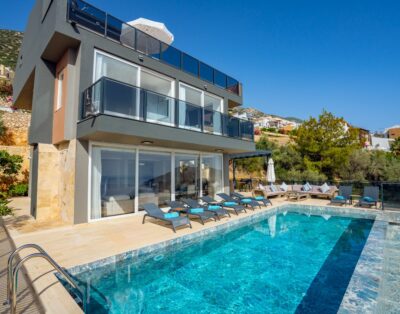 Luxury Five Bedroom Villa with Fabolous Sea Views to Rent in Kalkan